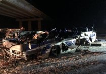Число погибших при падении автобуса с моста на замерзшую реку Куэнга, в 60 километрах от Сретенска, в Забайкальском крае увеличилось до 19 человек