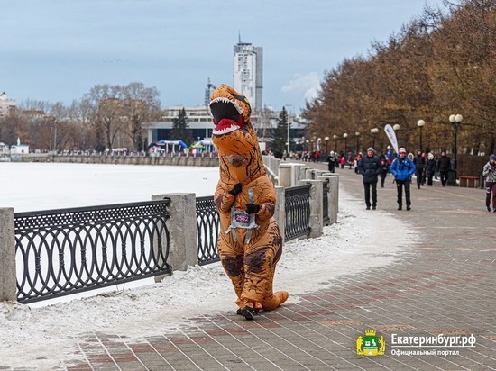Более двух тысяч человек приняли участие в зимнем полумарафоне в Екатеринбурге
