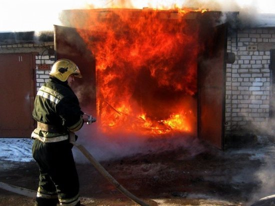 За выходные в Хакасии горело несколько бань, гаражей и два дома