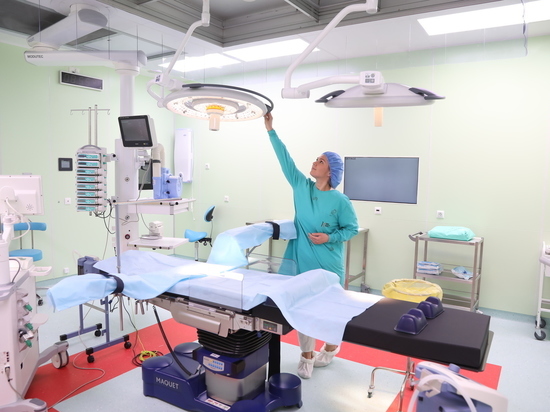 В Красноярске с опозданием на год открыли новый корпус краевой больницы