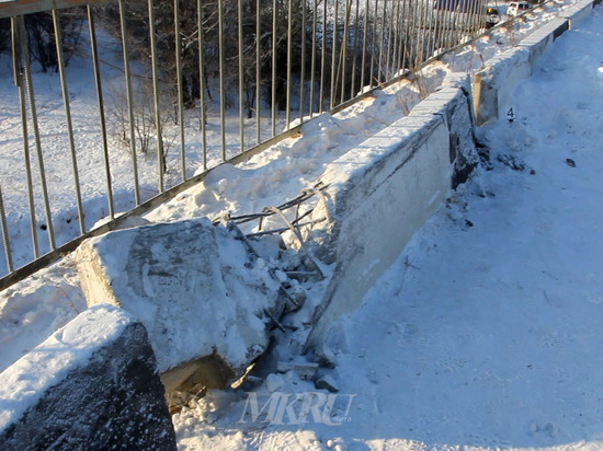 Осипов рассказал о состоянии дороги и моста на месте ДТП под Сретенском