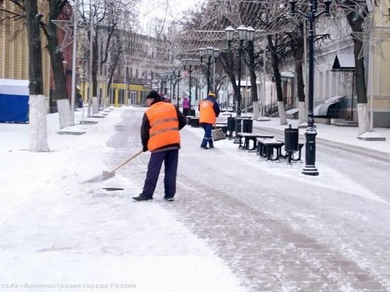 В ночь на 3 декабря в Рязани работали 27 пескоразбрасывателей