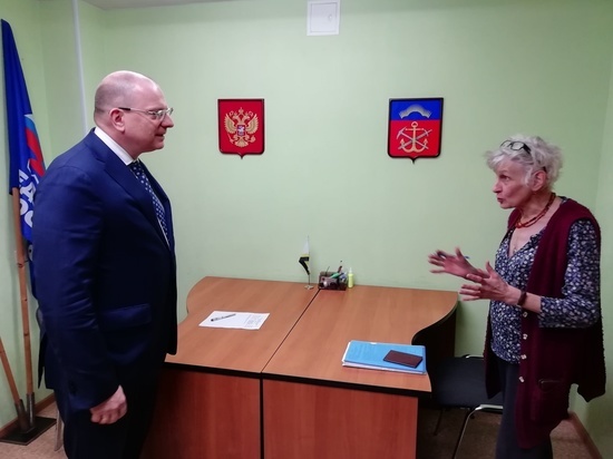 Новый сенатор от Мурманской области провел первый прием