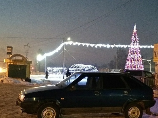 Старую кемеровскую новогоднюю ель отдали Промышленновскому району