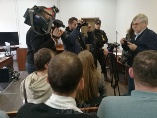 Суд по делу перевозчика Стрельникова попросили закрыть от СМИ