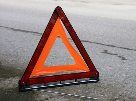 В Тверской области женщина пострадала, упав с дороги
