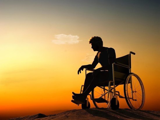 Более 12 млн инвалидов получат выплаты Пенсионного фонда