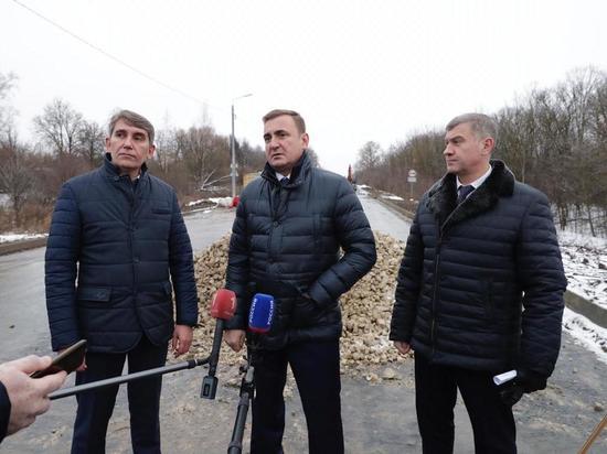 Тульский губернатор посетил место карстового провала на Щекинском шоссе
