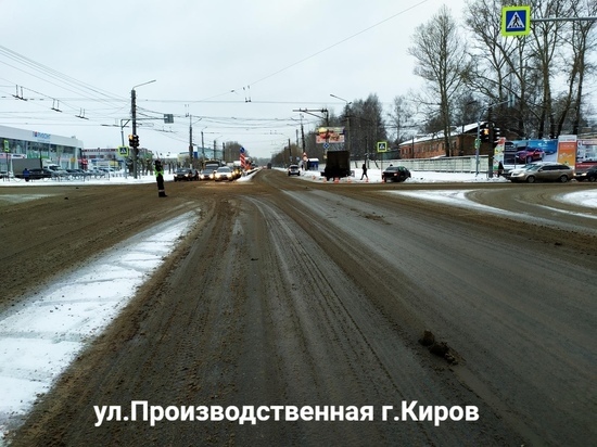 В Кирове на Производственной пострадали два водителя
