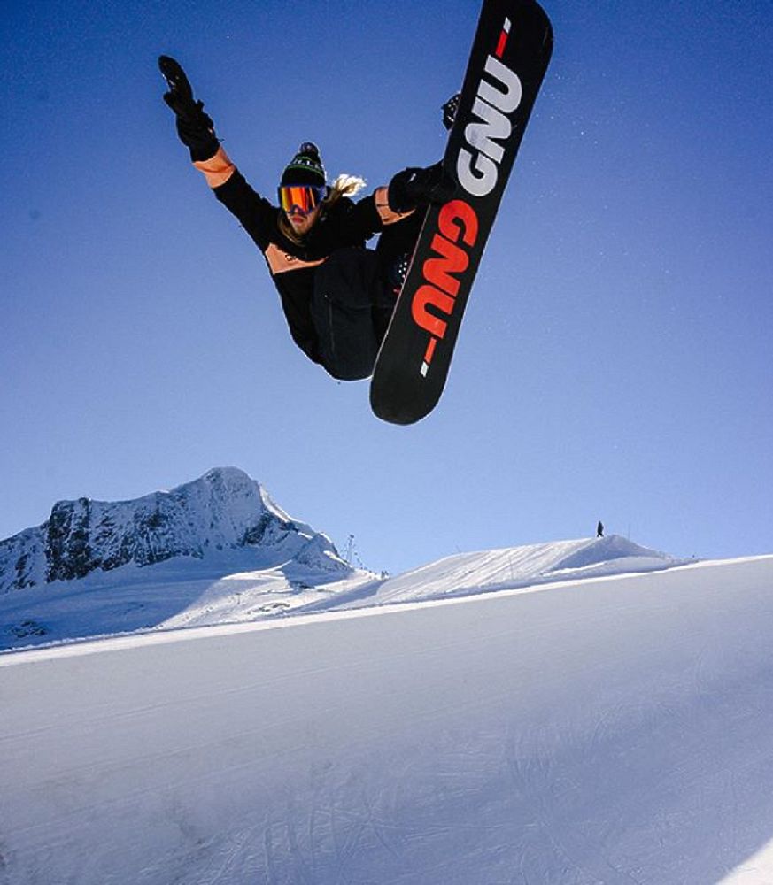 Известный сноубордист из ЯНАО Евгений «Жун» Иванов: фото спортсмена