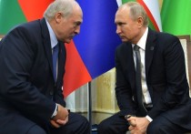 Александр Лукашенко уверен, что на президенте Путина давит его антибелорусское окружение