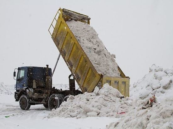 Администрация Костромы требует от предприятий складировать снег только на снегосвалках