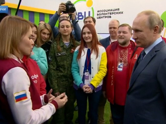Стало известно, почему волонтер из Бурятии разрыдалась рядом с Владимиром Путиным