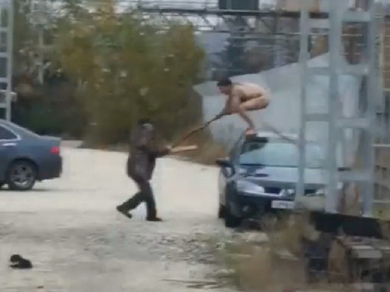 Голый мужчина разгромил сарай местной жительницы  в Сочи