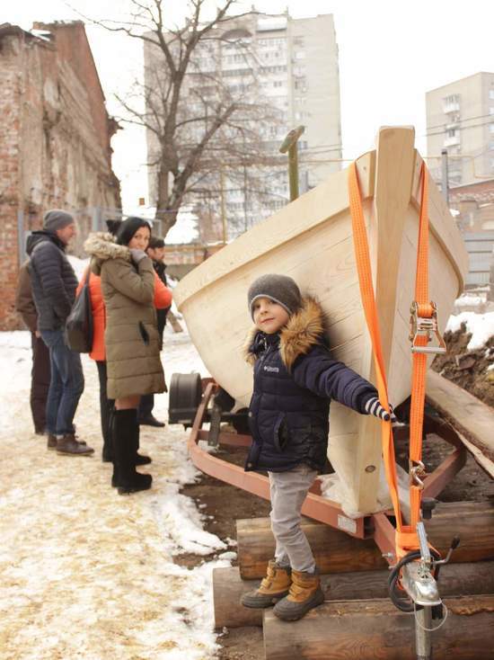 В Саратове открылась первая в мире выставка лодок-гулянок