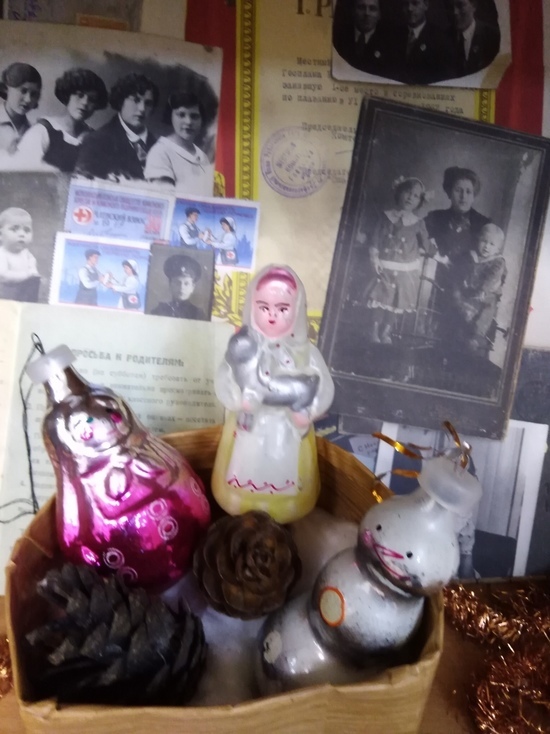 Выставка старинных новогодних игрушек пройдет в псковской городской библиотеке