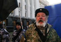 Опасавшиеся “капитуляции” Зеленского на переговорах в “нормандском формате” участники протестных акций в центре украинской столицы сворачивают палаточный городок