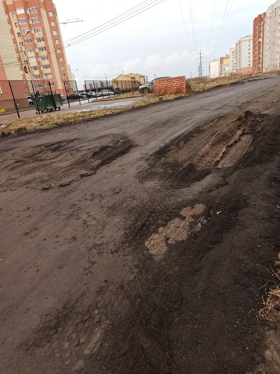 Объездная на Пашуковской улице Ярославля разбита за 1 день