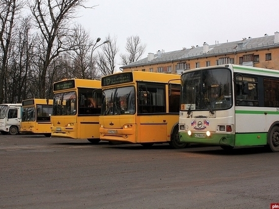 Проезд в псковских автобусах подорожает на 2 рубля