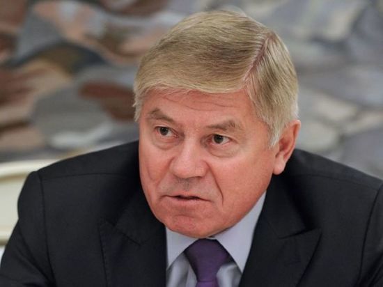 Председатель Верховного суда РФ Лебедев поздравил "МК" со 100-летием