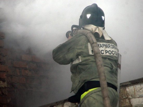 В утреннем пожаре в Иванове горел гараж