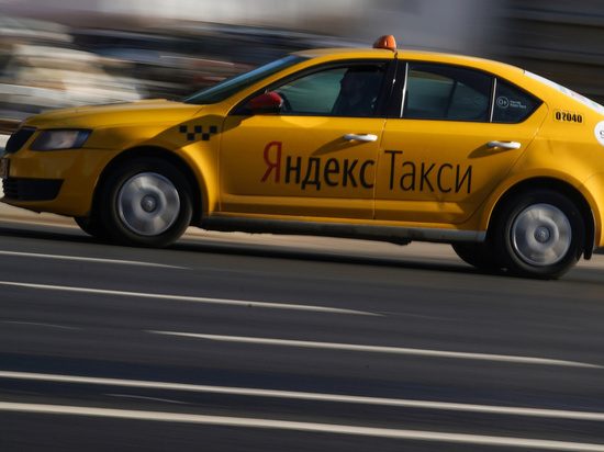 Опасное вождение и слишком высокие цены: на что жалуются пассажиры красноярских такси