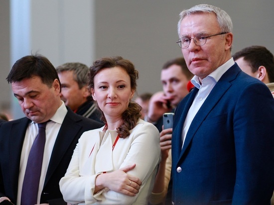Песков рассказал об отношении Путина к работе Анны Кузнецовой