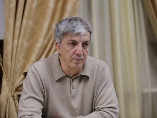 Дагестанский чиновник поражает земляков щедростью