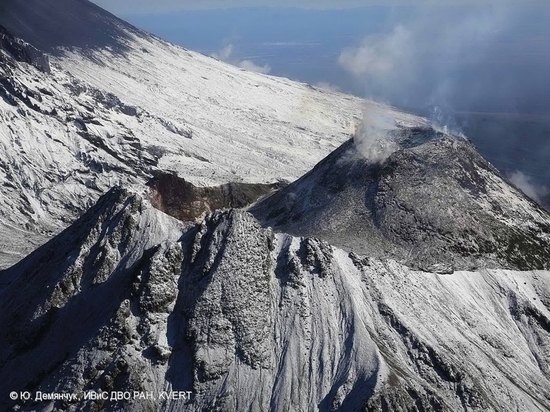 Камчатский вулкан Безымянный готовится к извержению