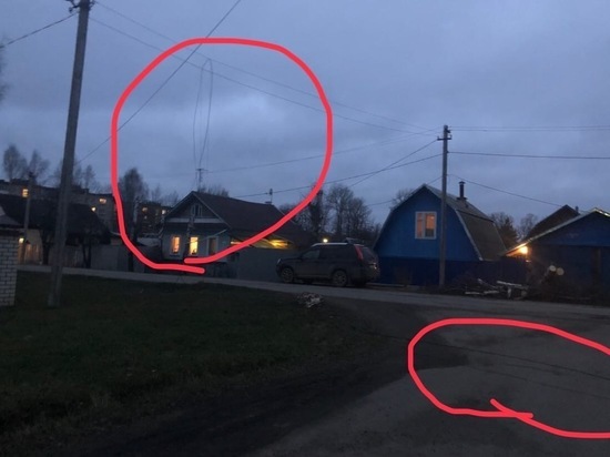 В Тверской области после ремонта на земле оставили провода