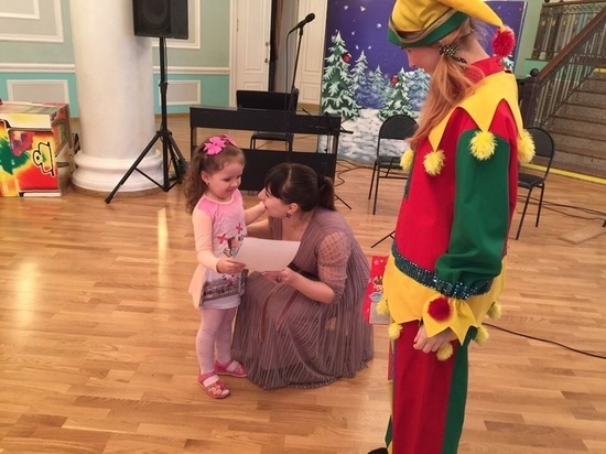 Астраханская государственная филармония проводит конкурс детских рисунков, посвященный Новому году