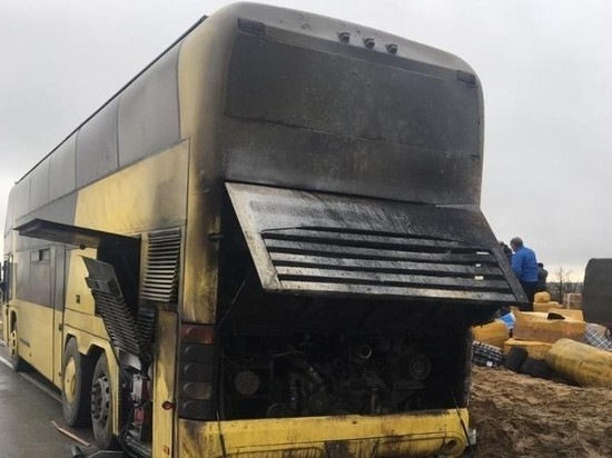 Автобус с пассажирами из Дагестана загорелся под Волгоградом