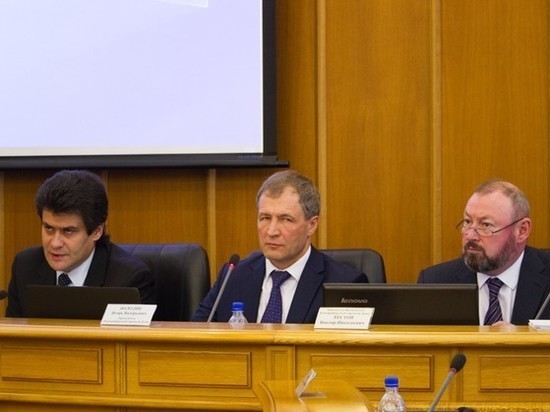 Екатеринбургские депутаты повременили с ужесточением правил отчета главы