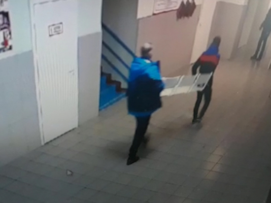 Житель Белова стащил из больницы скамейку