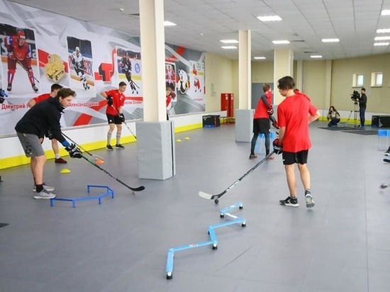 В челябинской хоккейной школе  открыли новый зал спецподготовки
