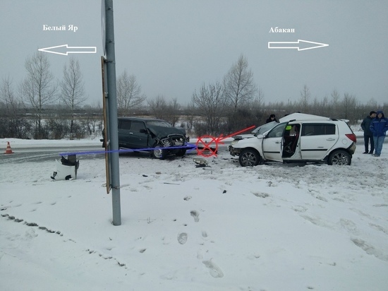 В Хакасии водитель впал в кому после столкновения с внедорожником