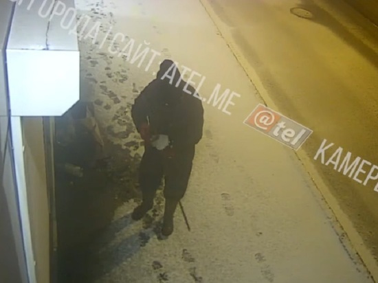 В Рыбинске поджигатель офиса попал на камеры видеозаписи