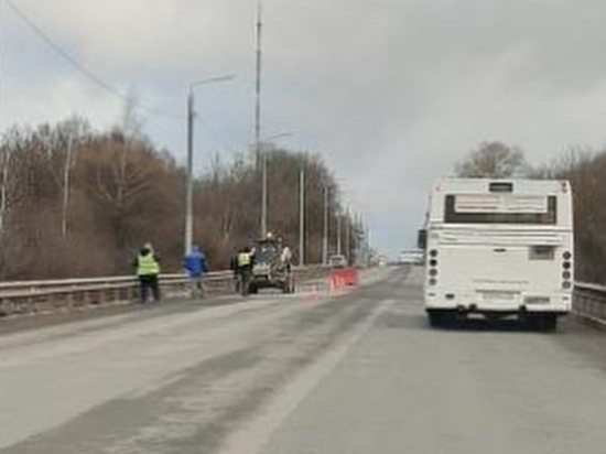 4 дня после ремонта: карстовый провал на Щекинском шоссе снова дал о себе знать