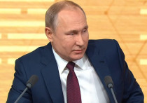 Президенту России журналистка «Интерфакса» задала вопрос про возможные изменения в Конституции