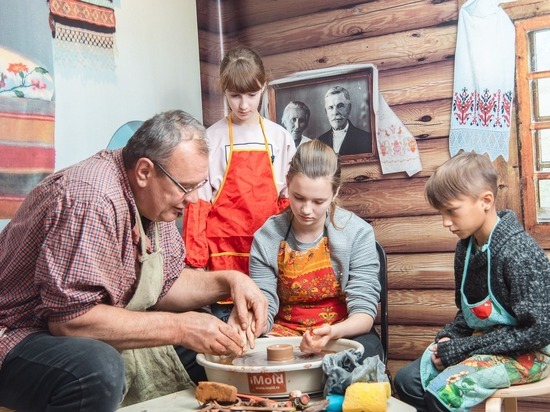 Грант для детской студии керамики от Омского НПЗ