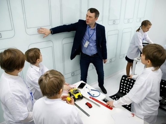 В Екатеринбурге открылся первый центр цифрового образования «IT-куб»