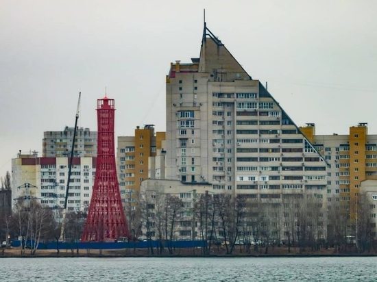 На берегу Воронежского водохранилища впервые зажегся новый маяк