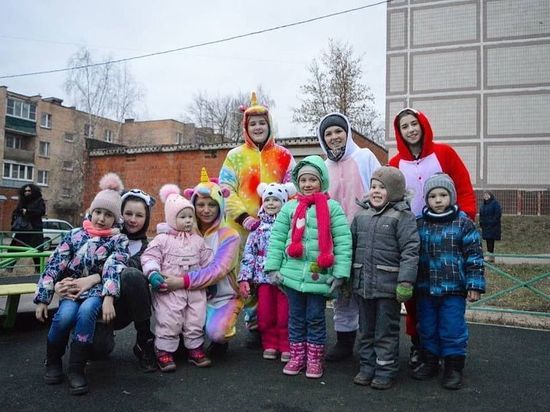 В Мирном провели новогоднюю анимационную программу для детей