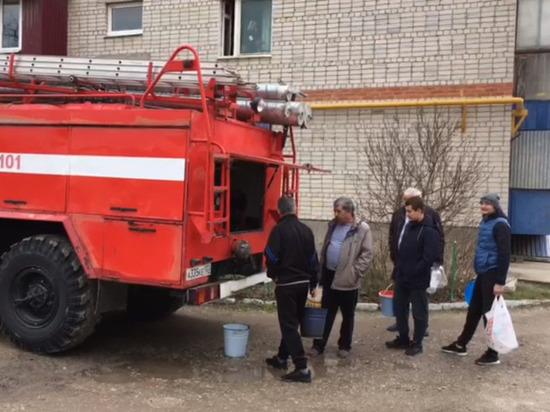 Не прошло и дня: авария на Троицком водопроводе снова оставила без воды 160 тысяч человек