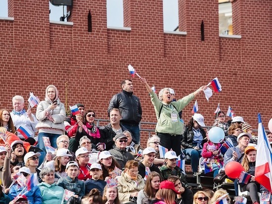 ВЦИОМ: подавляющее число россиян довольны своей жизнью