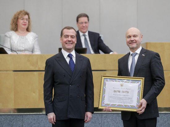 Премьер-министр РФ наградил депутата от Оренбуржья