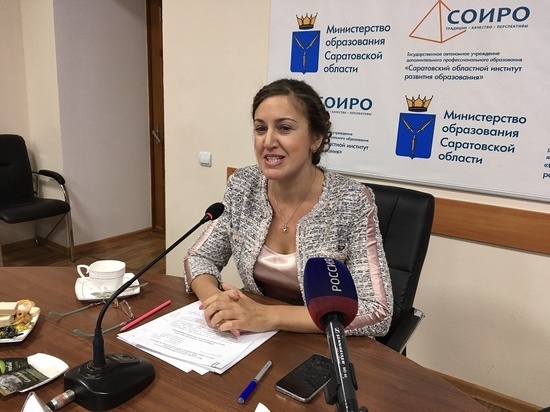 Министр образования призналась, что периодически молится