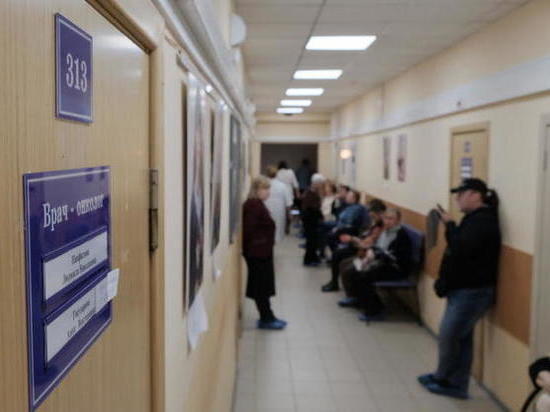 Псковичи жалуются на массовое увольнение врачей из детских поликлиник
