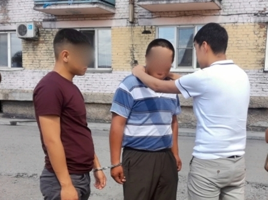 Летом в одном из дворов Кызыла произошло убийство мужчины на глазах супруги и дочери