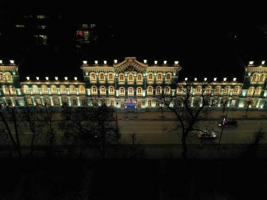 У еще одного здания Серпухова появилась архитектурная подсветка